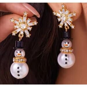 Snowman Pearl Earrings‎